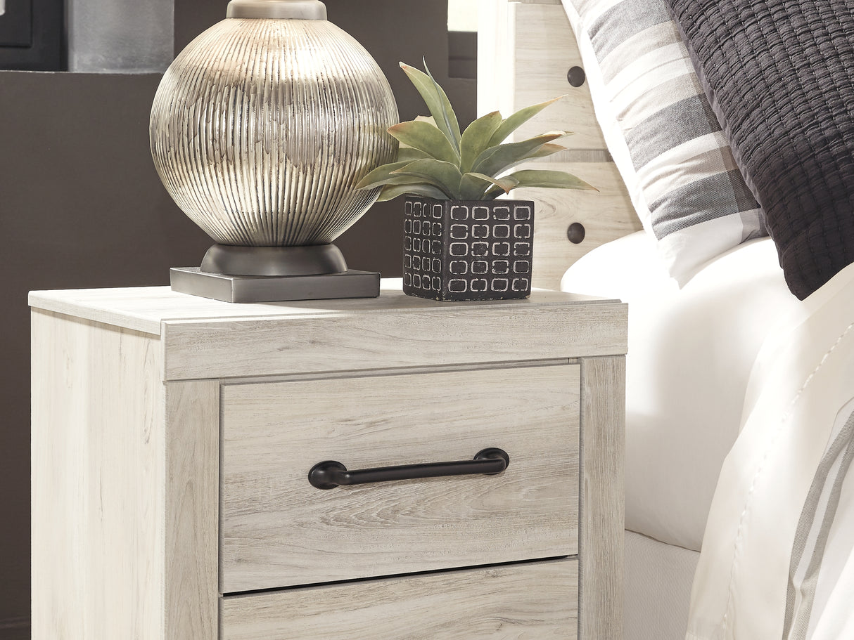 Cambeck Queen Storage Bed, Chest And Nightstand