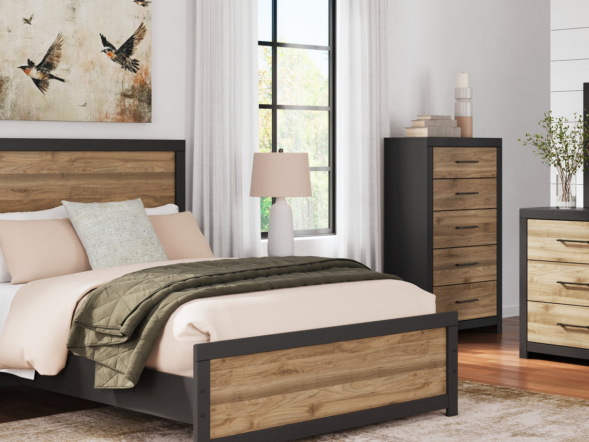 Vertani Black Queen Panel Bed, Dresser And Mirror