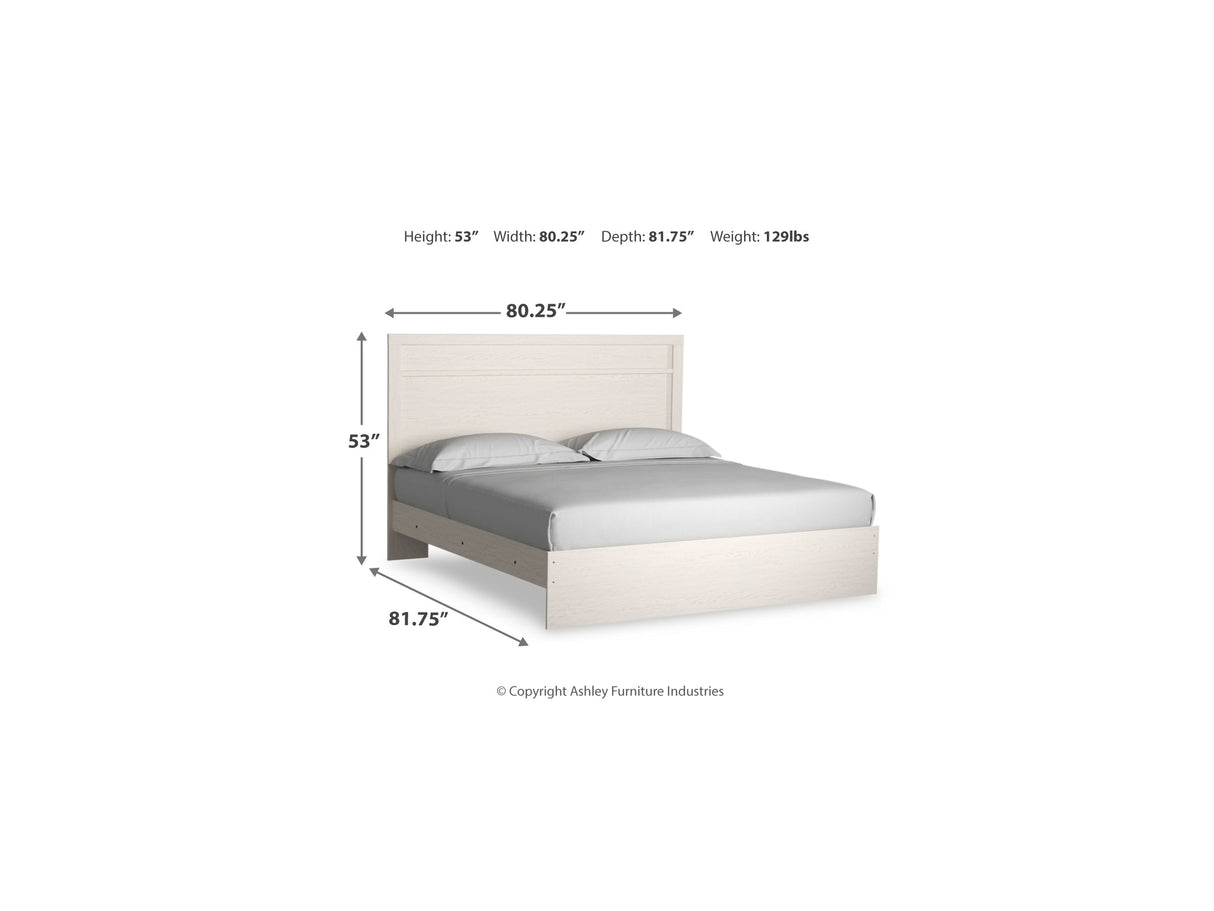 Stelsie White King Panel Bed, Chest And Nightstand