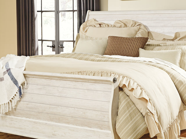 Willowton Whitewash Queen Sleigh Bed