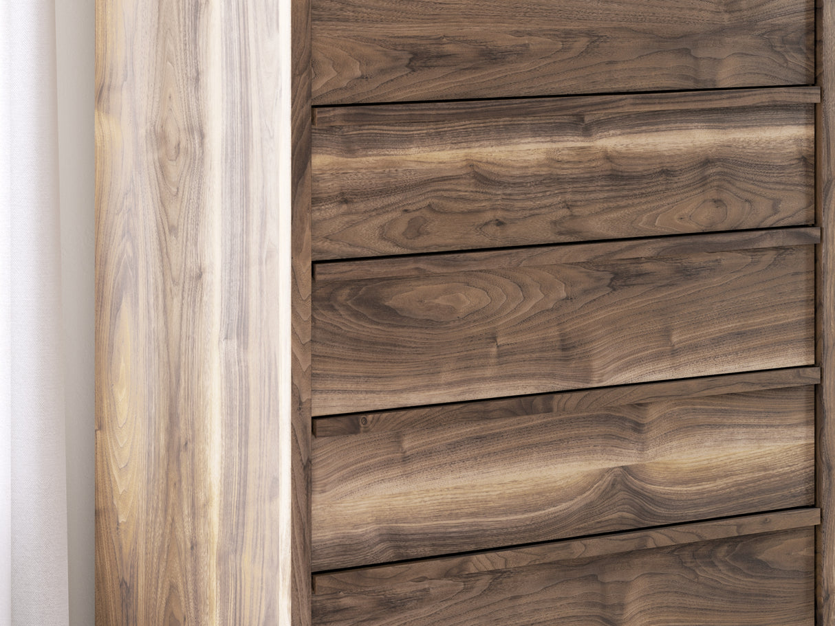 Chirason Wide Chest of Drawers