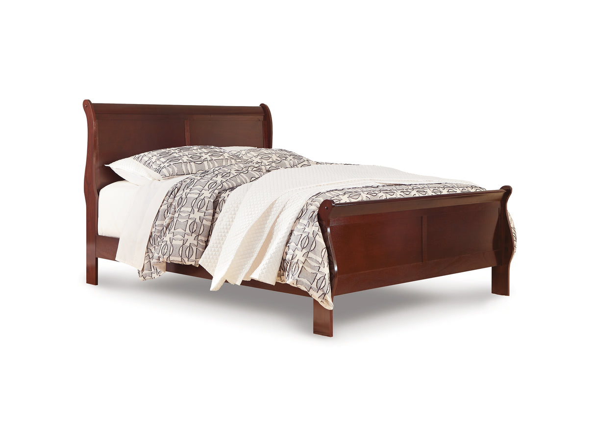 Alisdair Reddish Brown Queen Sleigh Bed, Dresser, Mirror, And Chest