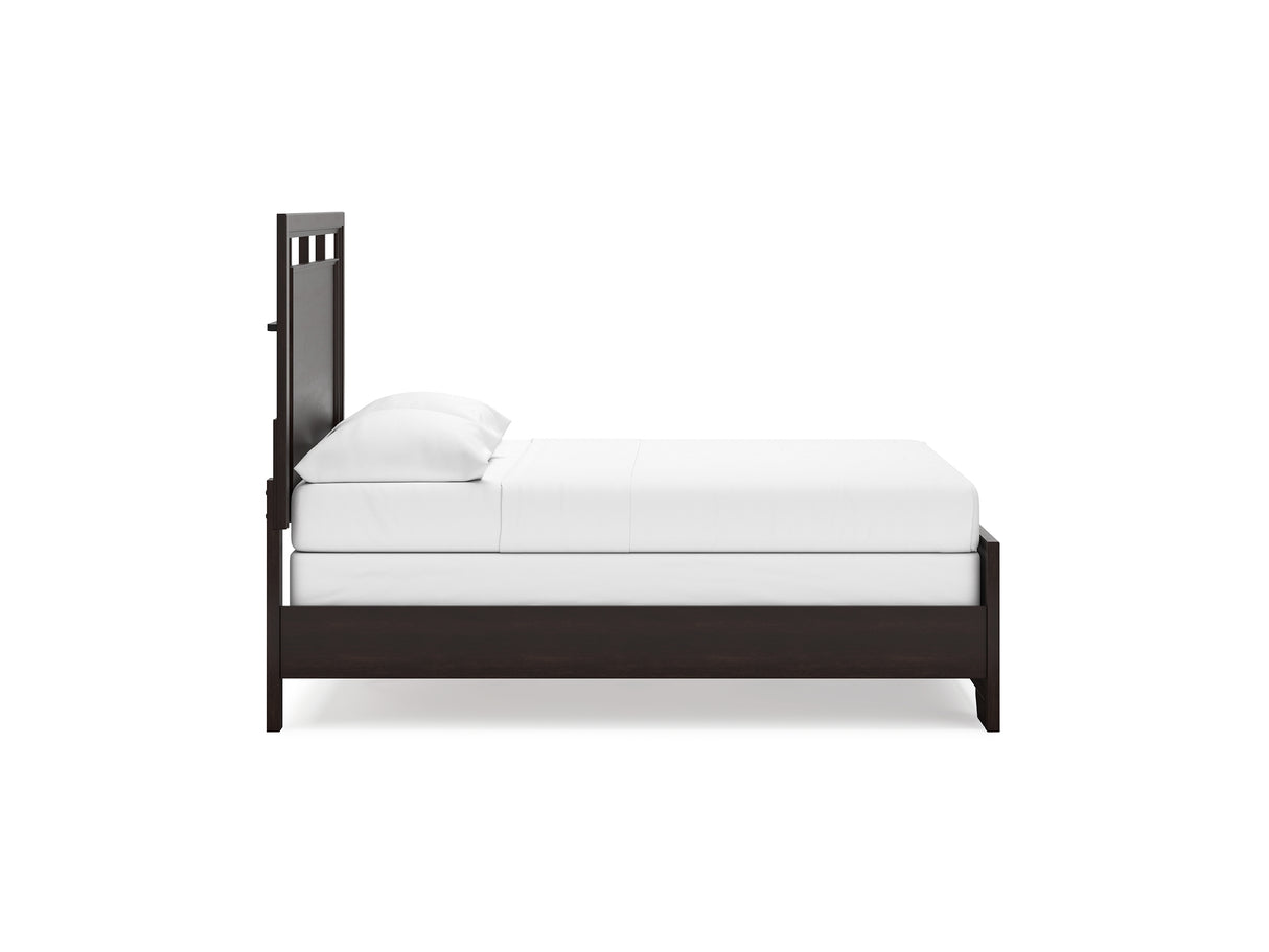 Covetown Dark Brown Full Panel Bed