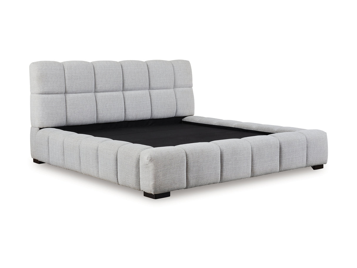 Grendusk King Upholstered Bed