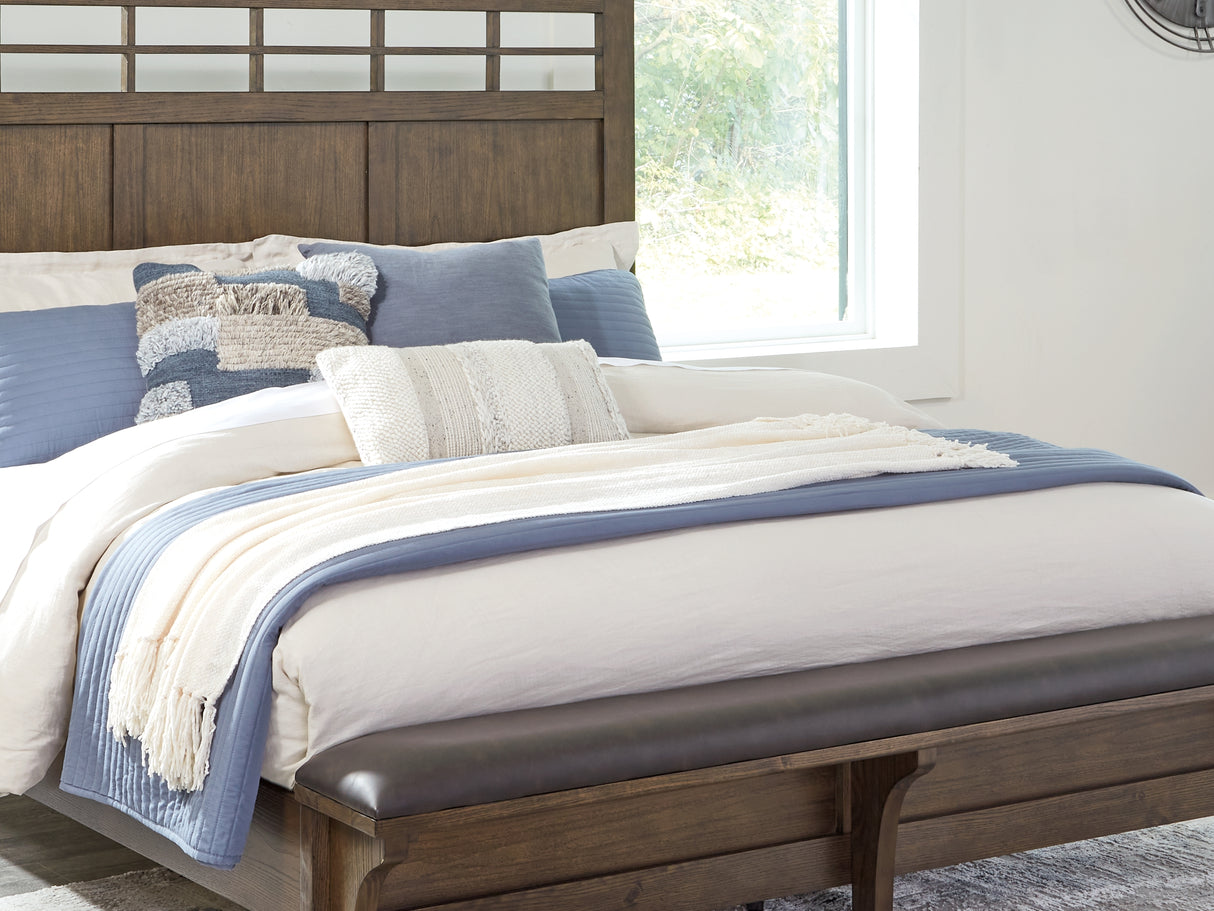 Shawbeck Dark Brown California King Panel Bed