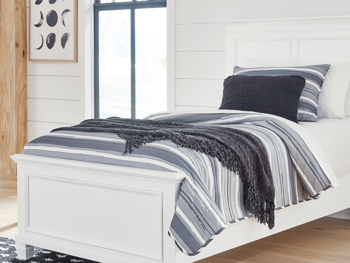 Fortman White Twin Panel Bed, Dresser And Mirror