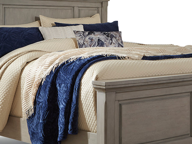 Lettner Light Gray Queen Panel Bed, Dresser, Mirror And 2 Nightstands