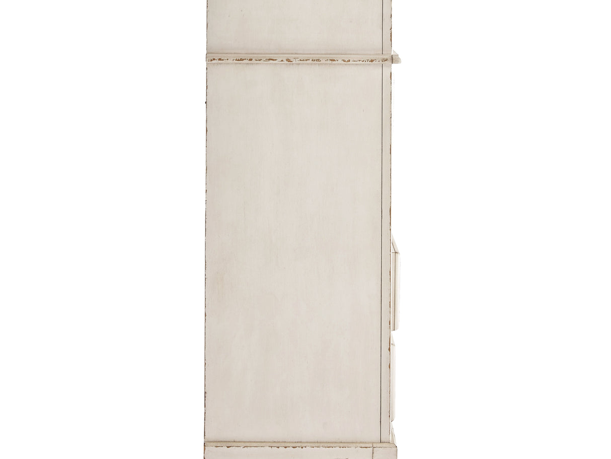 Realyn Two-Tone Queen Panel Bed, Dresser, Mirror, Chest And Nightstand