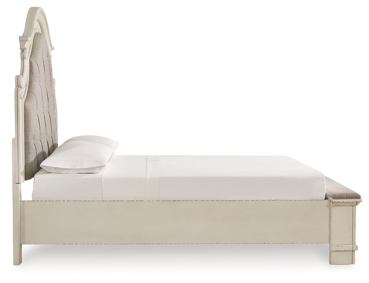 Realyn Two-Tone Queen Upholstered Bed