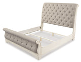 Realyn Chipped White Queen Sleigh Bed