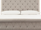 Realyn Chipped White Queen Sleigh Bed