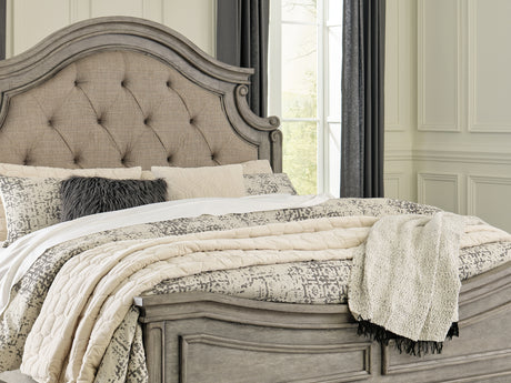 Lodenbay Antique Gray King Panel Bed