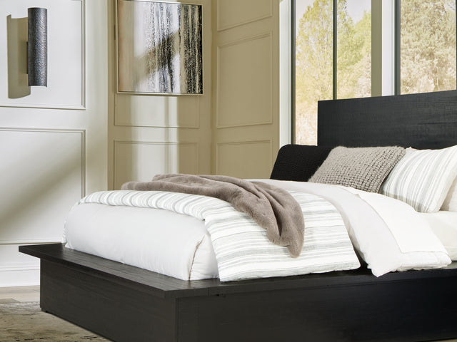 Londer Queen Panel Bed