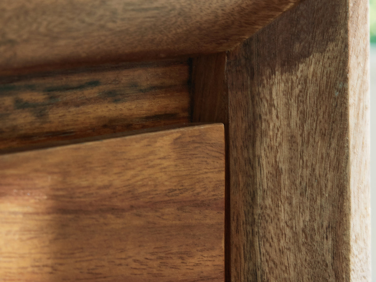 Dressonni Brown Dresser And Mirror