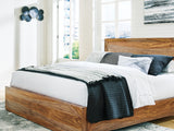 Dressonni Brown California King Panel Bed, Dresser And Mirror