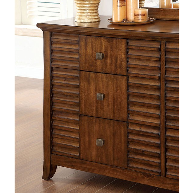 Eola Dresser