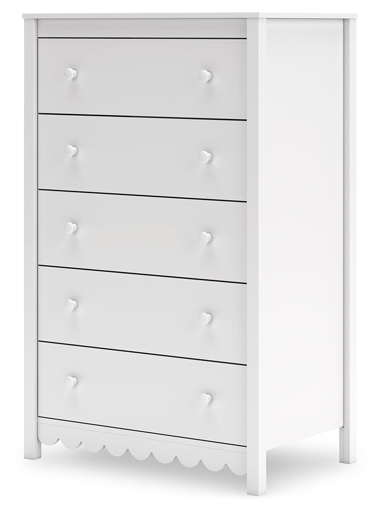 Hallityn Chest of Drawers