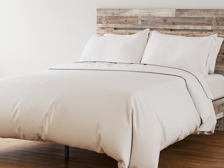 Neilsville Whitewash Queen Panel Platform Bed