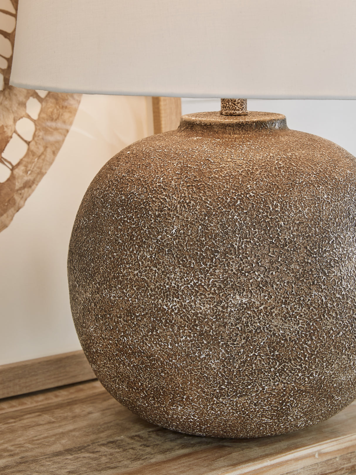 Neavesboro 2-Piece Lamp Set