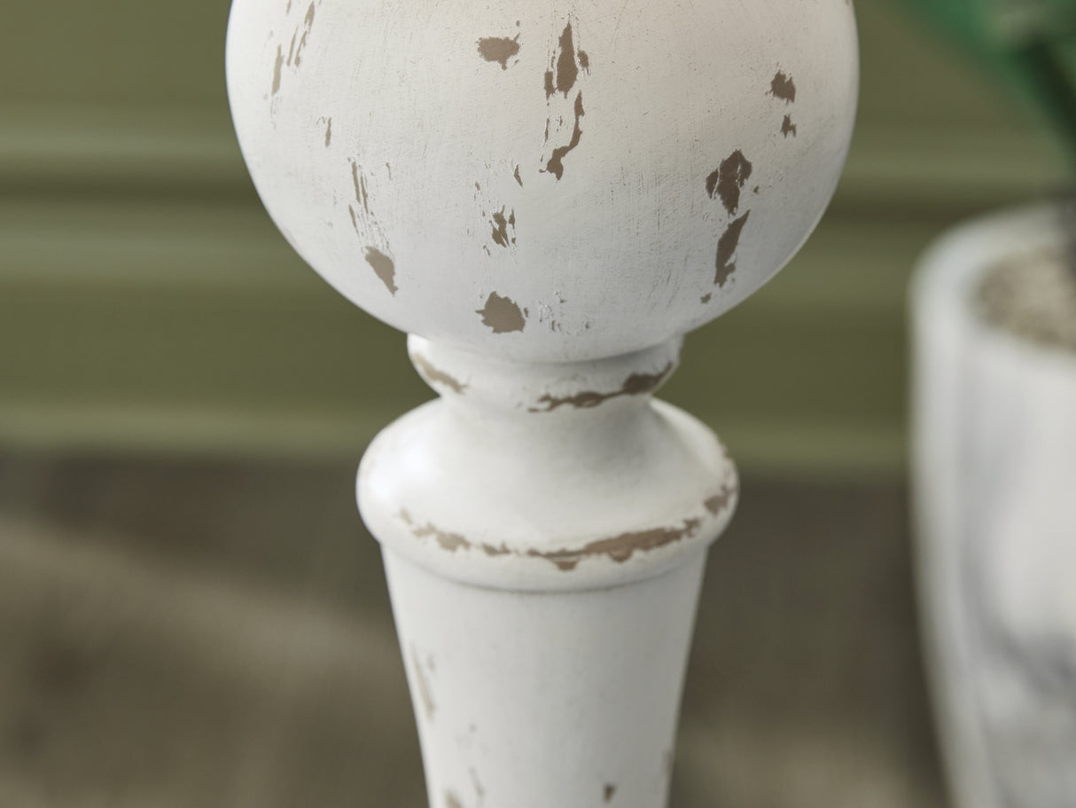 Madsbrook Floor Lamp