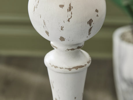 Madsbrook Floor Lamp