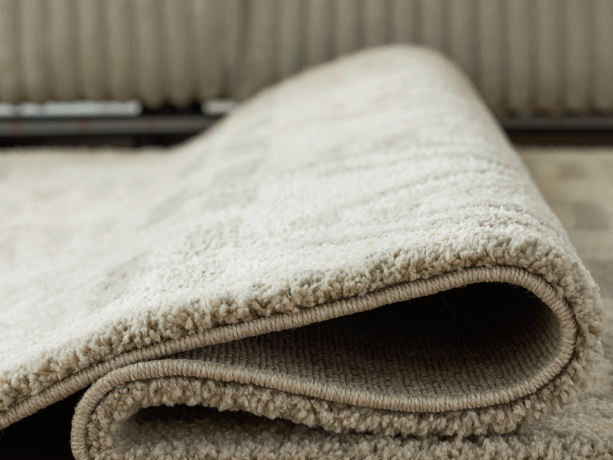 Maconville Medium Rug