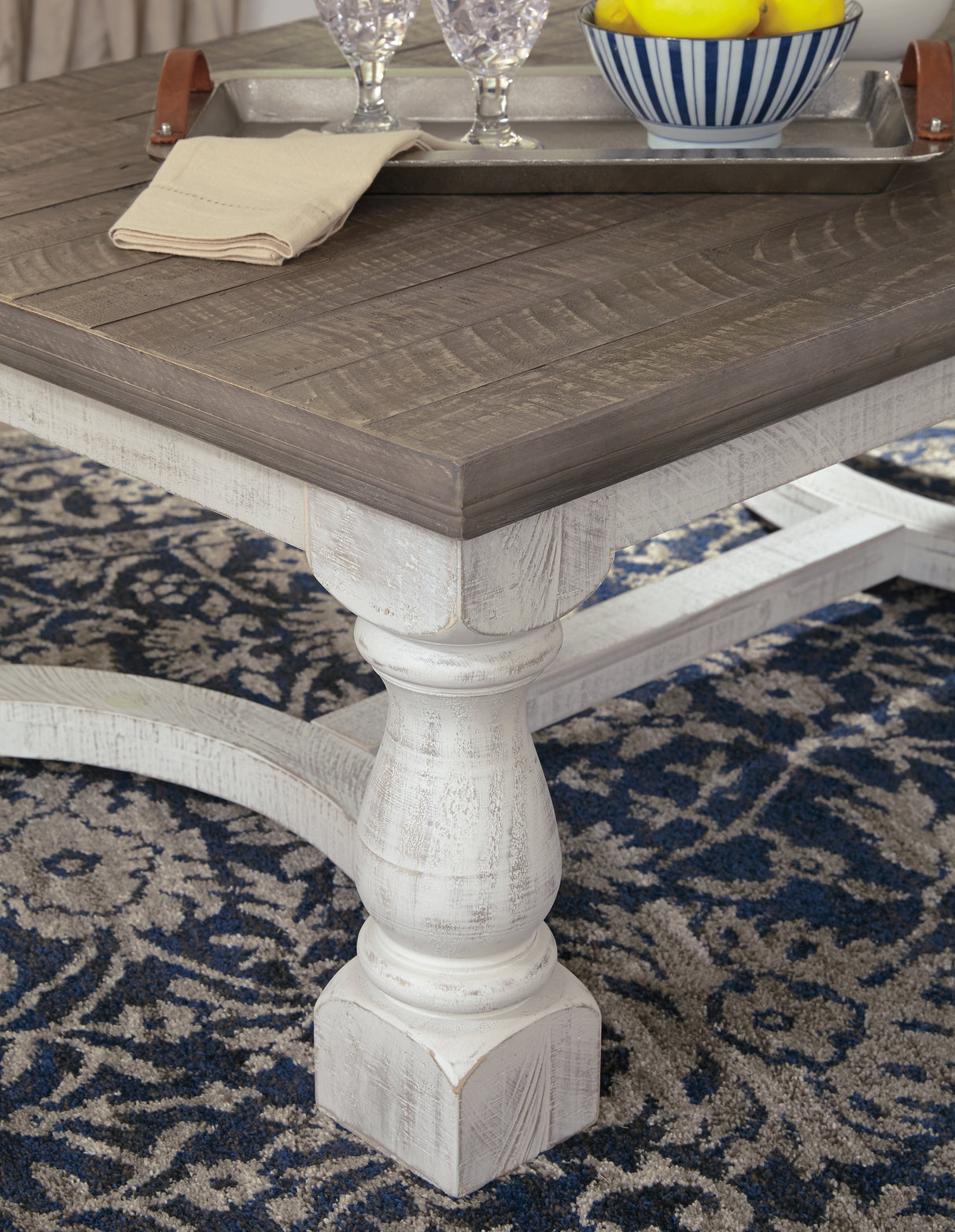 Havalance Gray/White Coffee Table