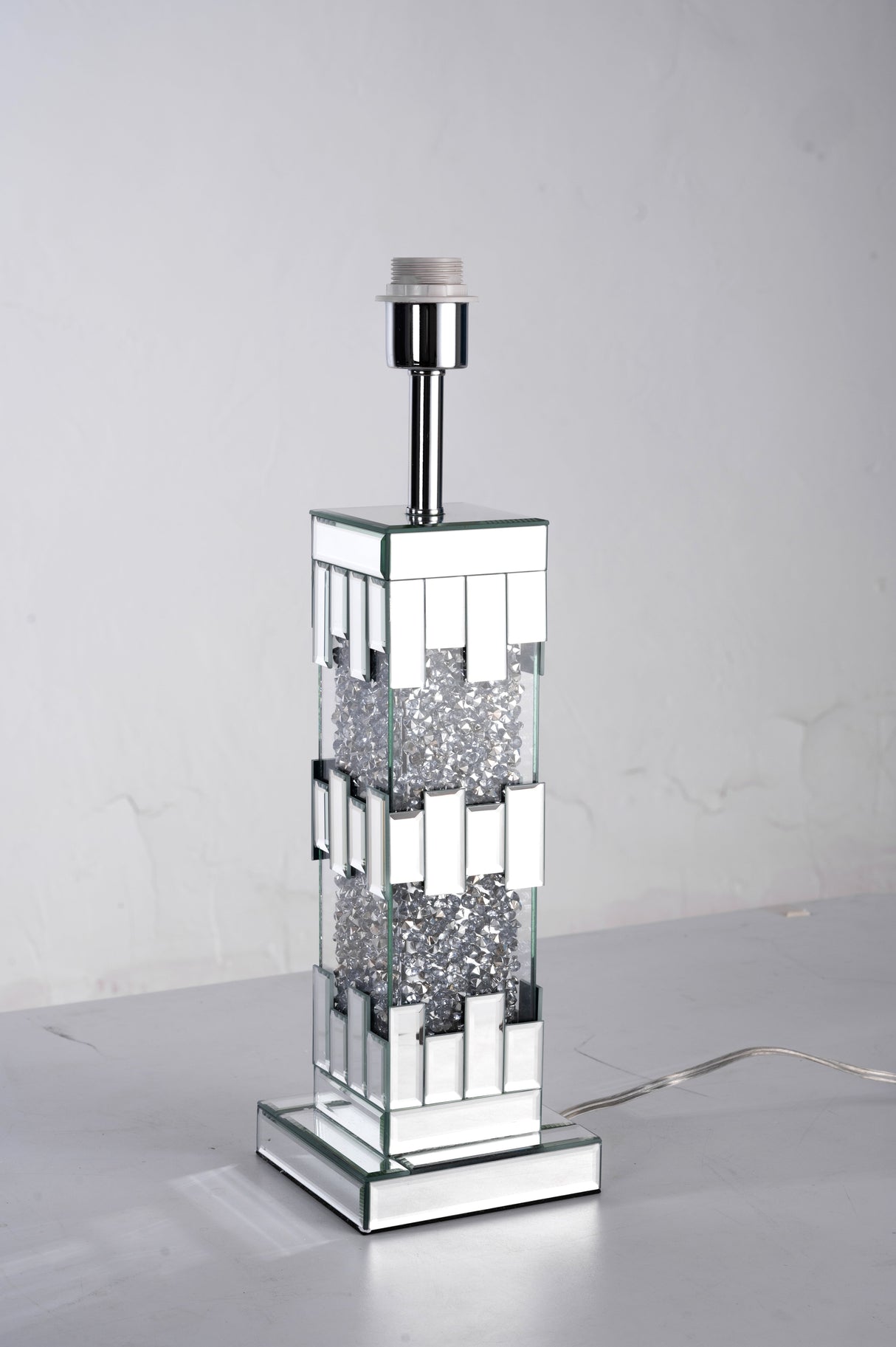 Crushed Diamond Mirrored Table Lamp