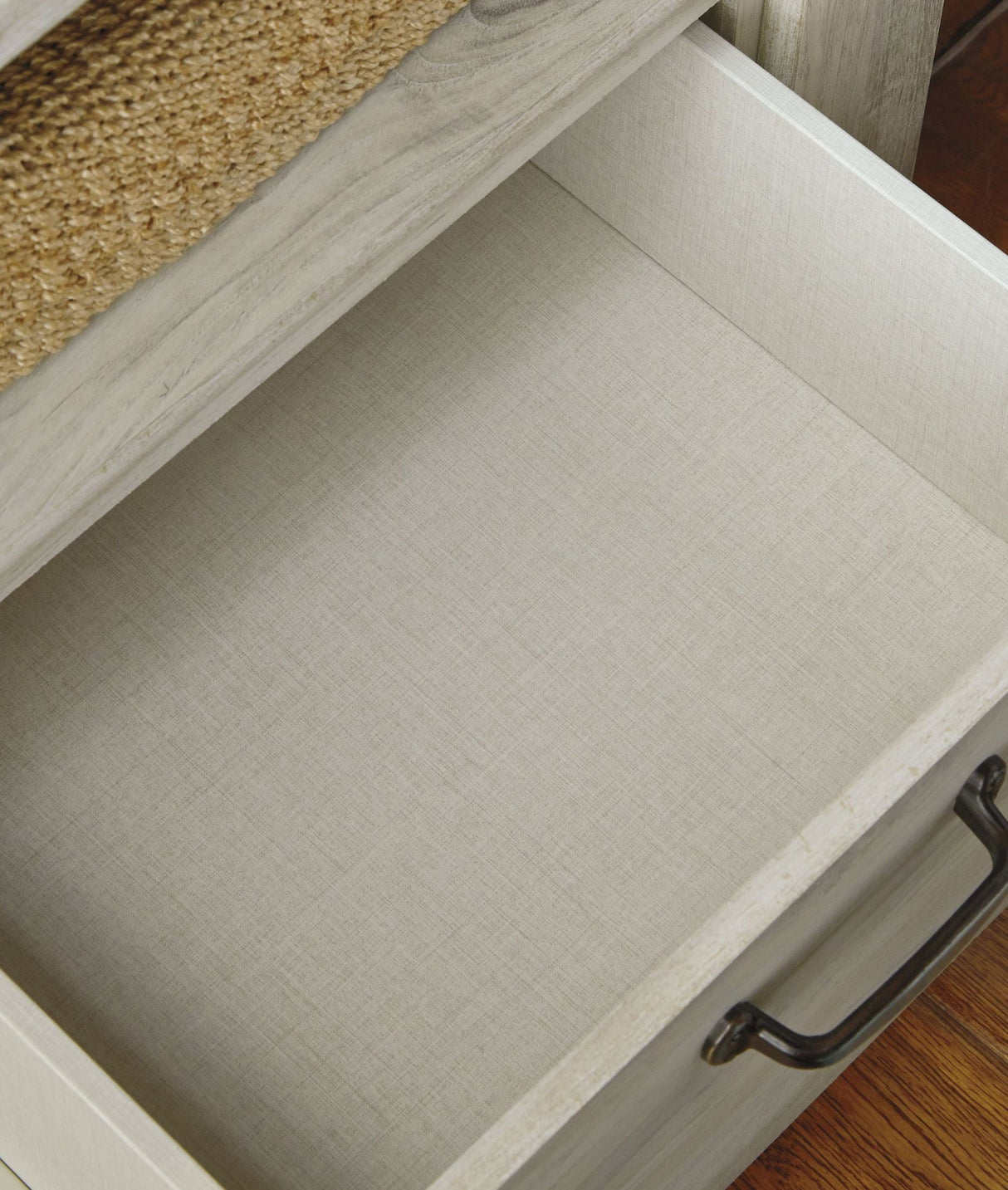 Bellaby Whitewash Panel Bedroom Set