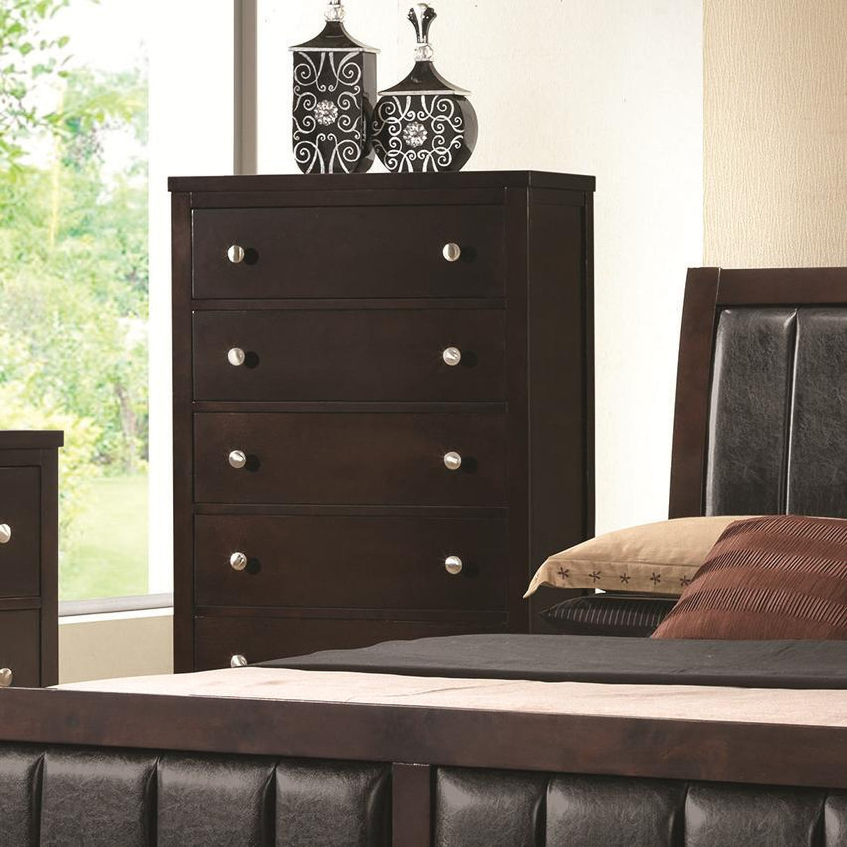 Carlton Panel Bedroom Set