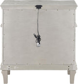 Evangeline Silver And Ivory Tufted Upholstered Platform Bedroom Set