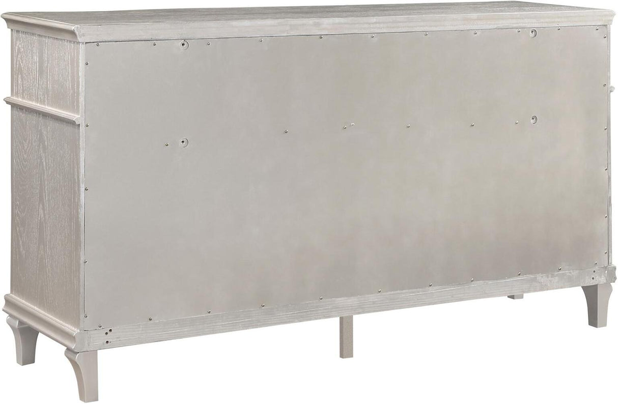 Evangeline Silver And Ivory Tufted Upholstered Platform Bedroom Set