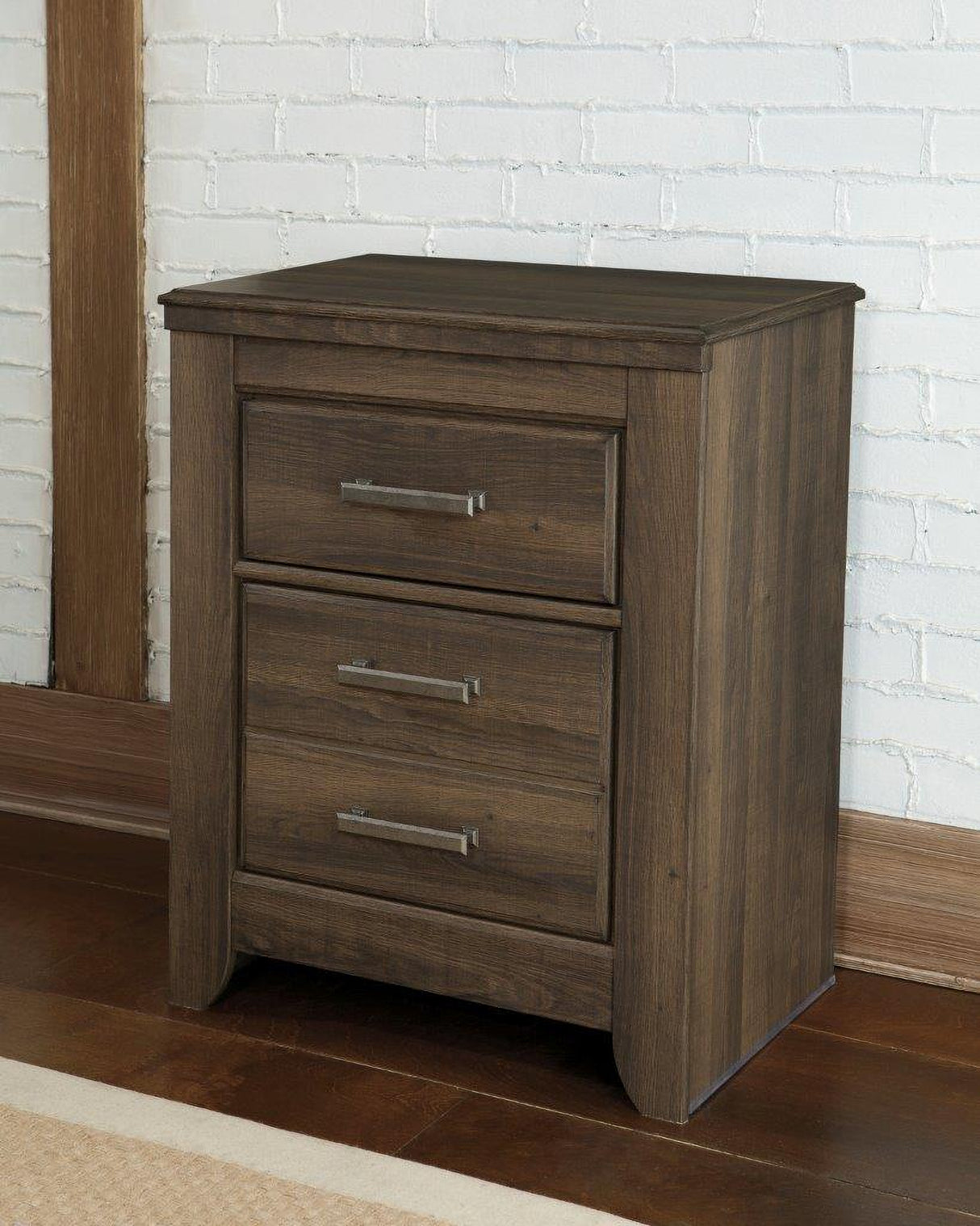 Juararo Panel Bedroom Set