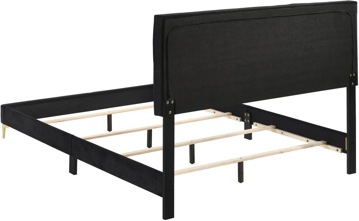 Kendall Black And Gold Tufted Upholstered Panel Bedroom Set