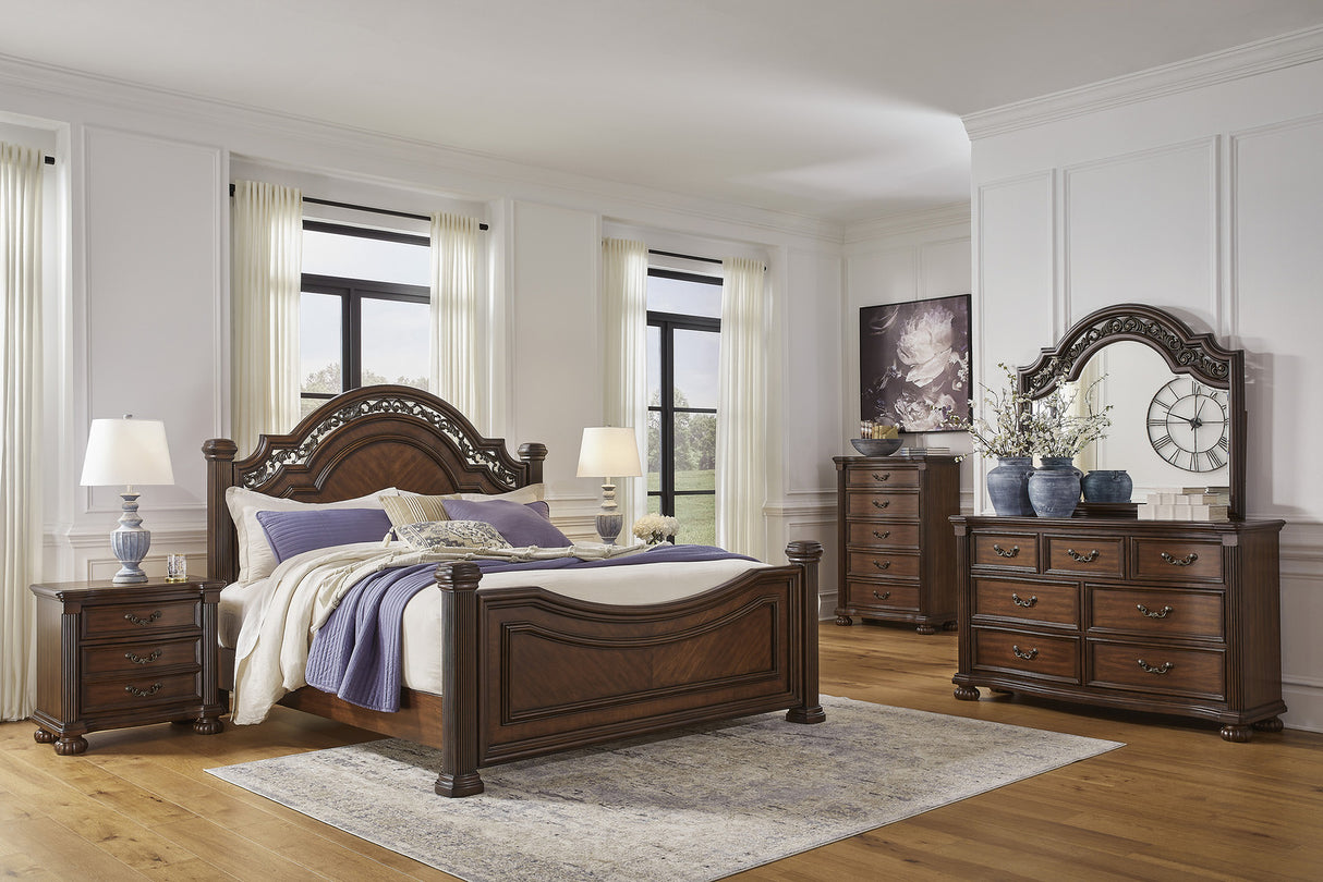 Lavinton Brown Poster Bedroom Set