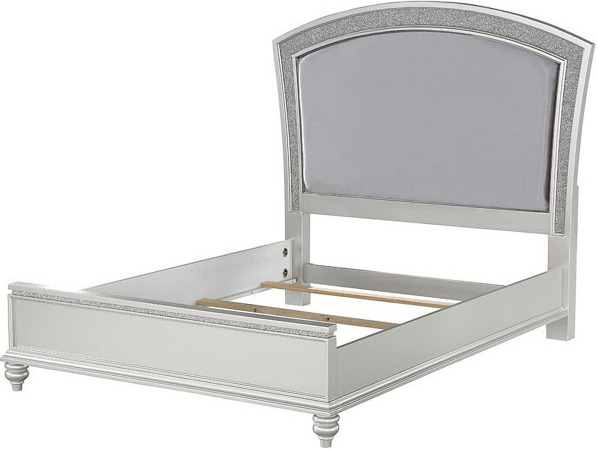 Maverick Panel Bedroom Set In Platinum