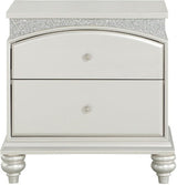 Maverick Panel Bedroom Set In Platinum