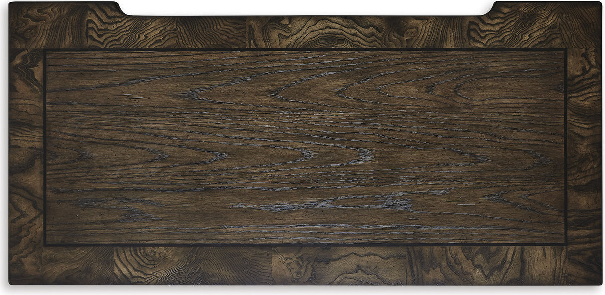 Maylee Bedroom Set In Dark Brown