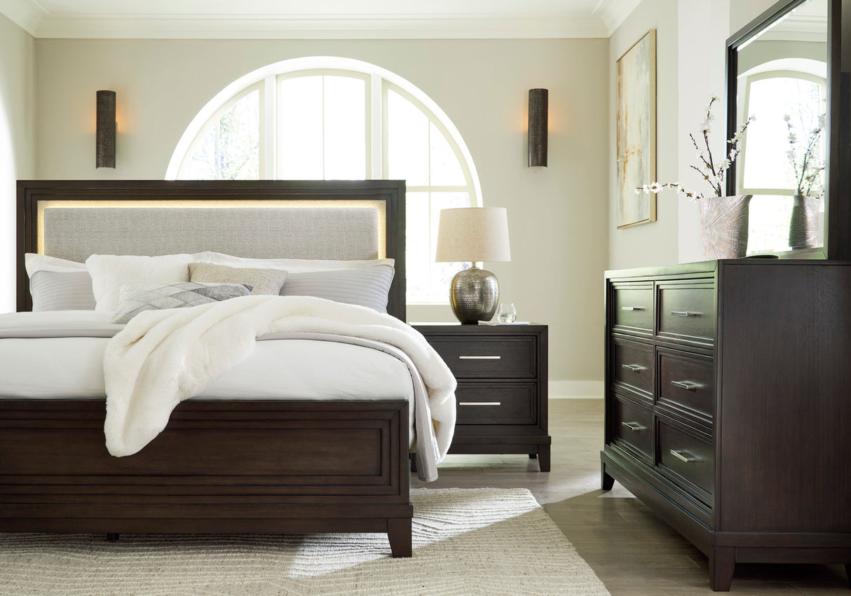 Neymorton Bedroom Set In Dark Grayish Brown