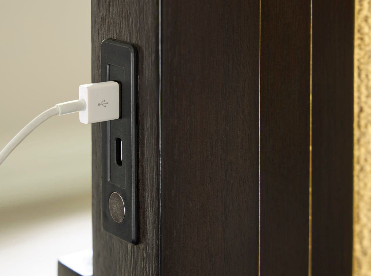 Neymorton Bedroom Set In Dark Grayish Brown