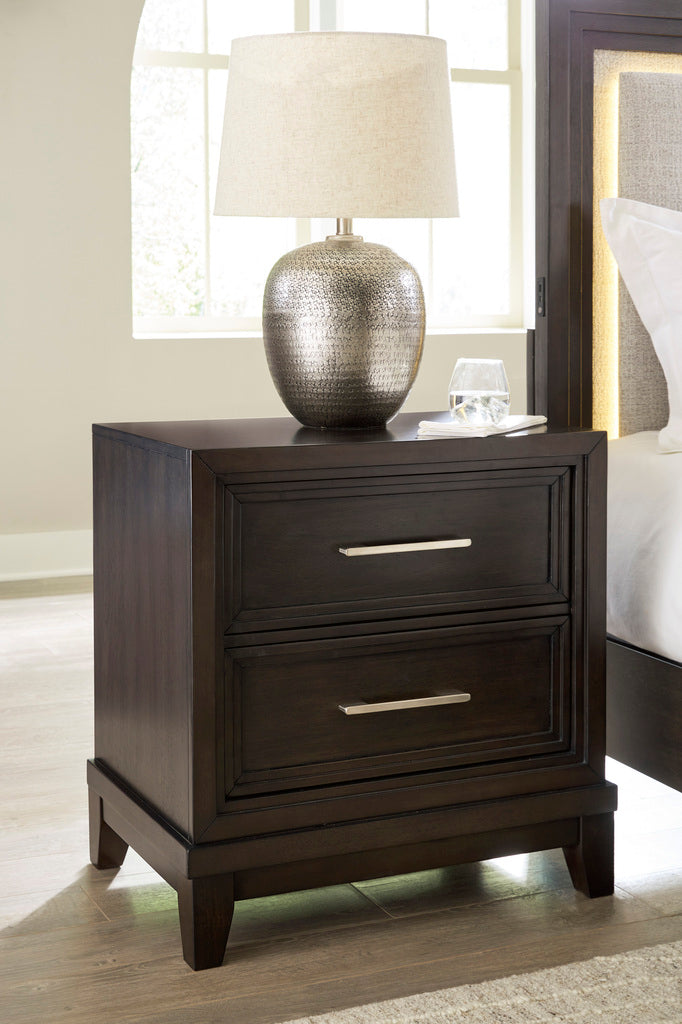 Neymorton Bedroom Set In Dark Grayish Brown