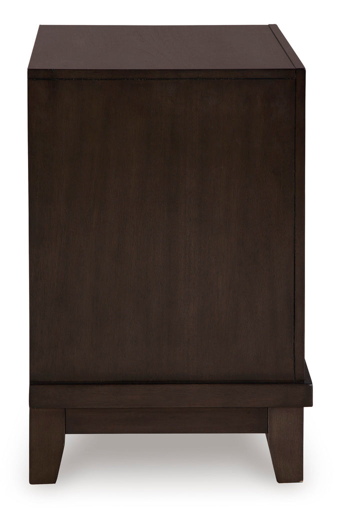 Neymorton Bedroom Set In Dark Grayish Brown