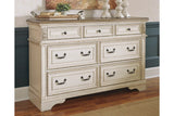 Realyn Youth Bedroom Set In Chipped White