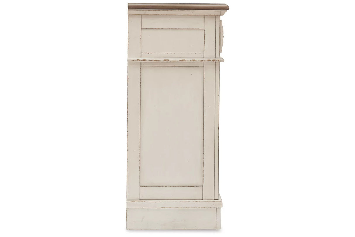 Realyn Youth Bedroom Set In Chipped White