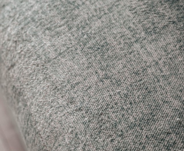 Leytonstone Gray Loveseat