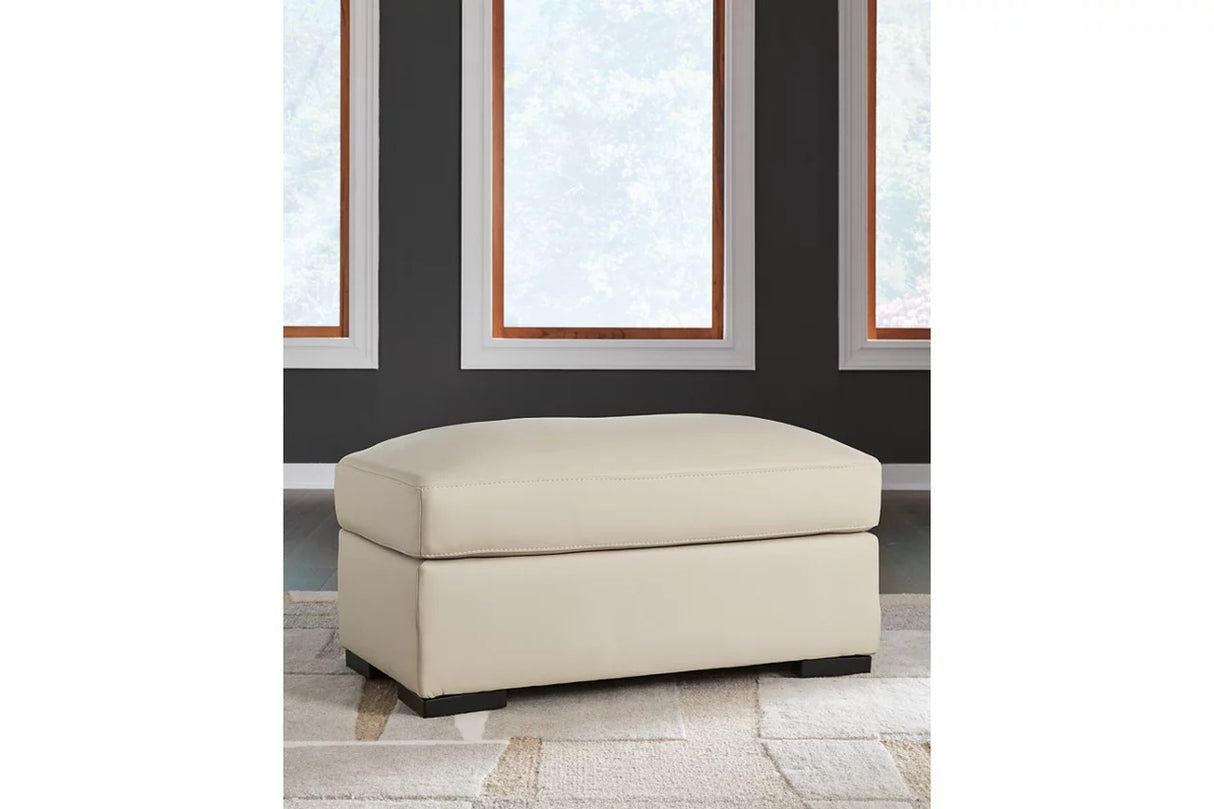 Treasure Trove Living Room Set In Almond