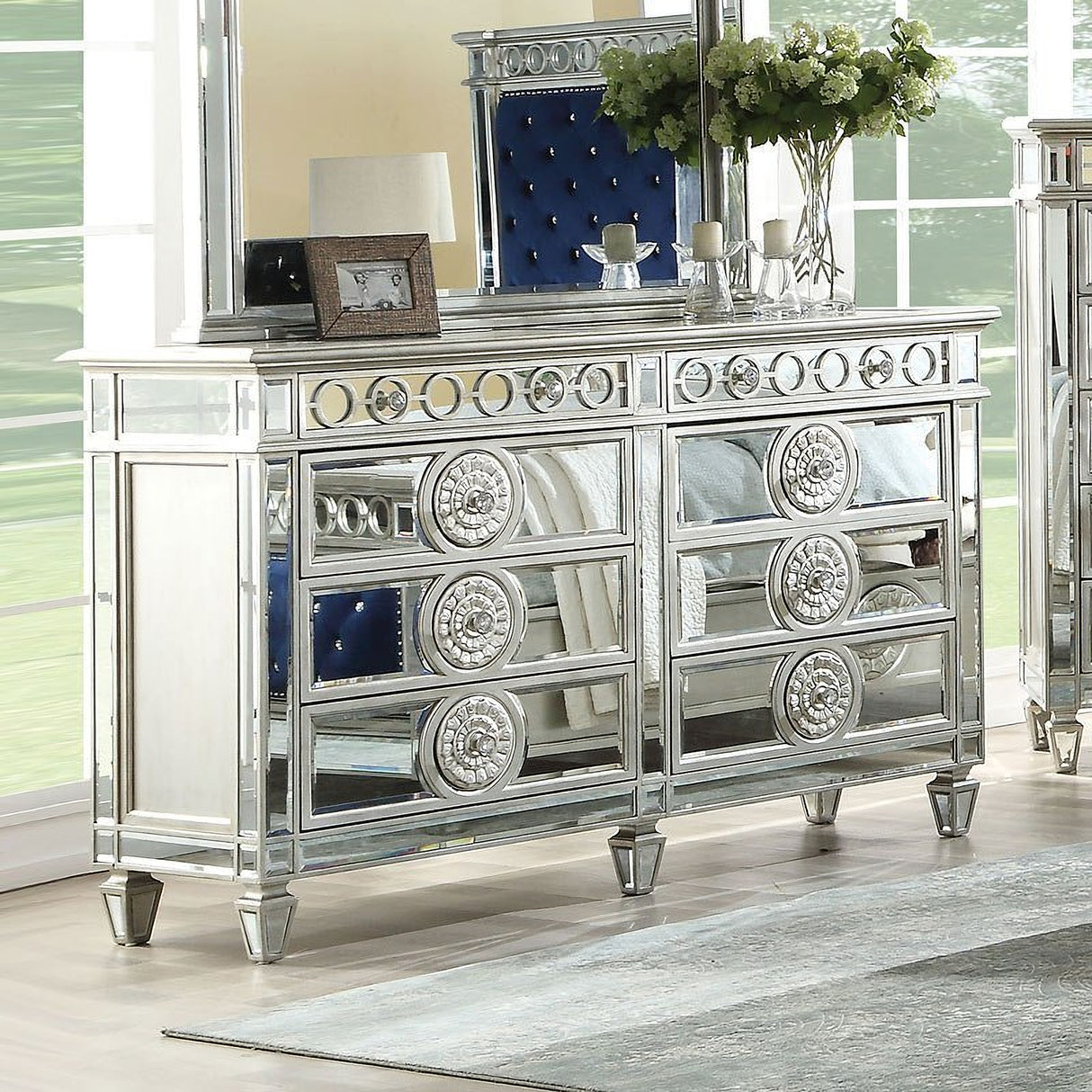 Varian Panel Bedroom Set