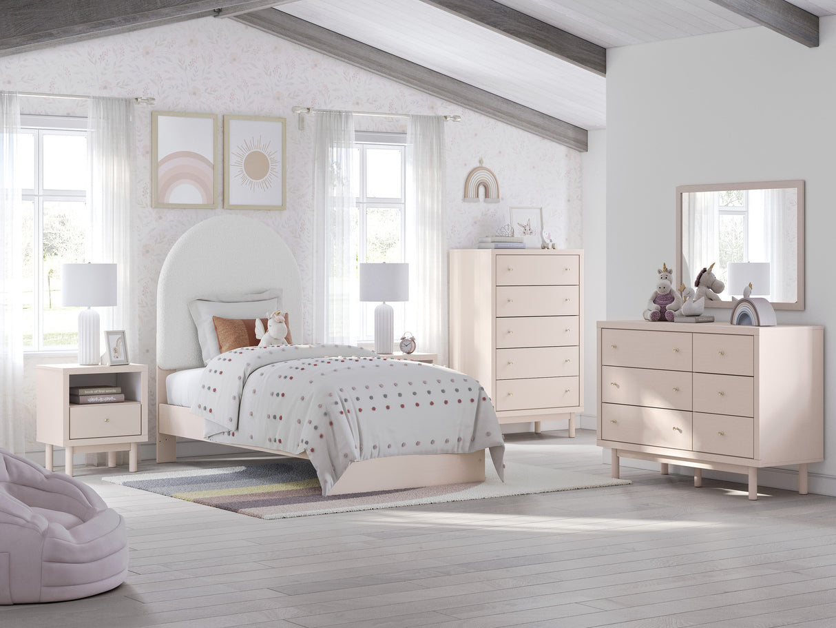 Wistenpine Youth Upholstered Panel Bedroom Set In Blush