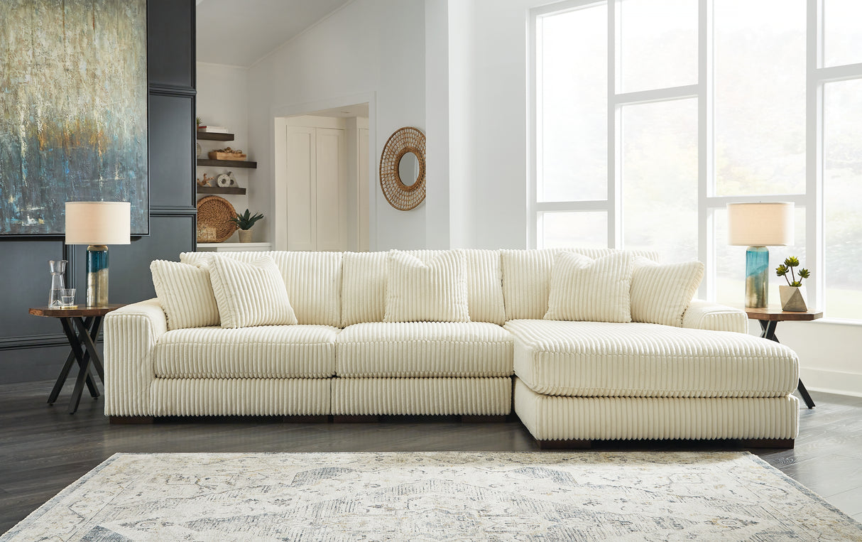 Lindyn Ivory Sectional Set